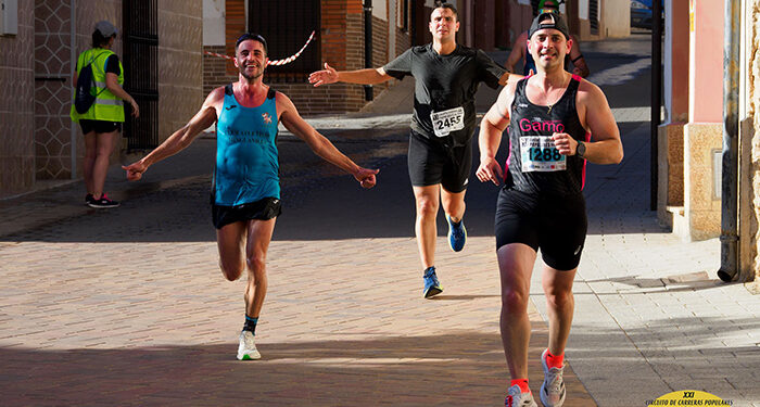 El joven Visheng Zhou y la veterana María Jesús Algarra dominan la festiva XX CP Villa de Minglanilla 1 El joven Visheng Zhou y la veterana María Jesús Algarra dominan la festiva XX CP Villa de Minglanilla