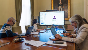 El logo de la marca turística ‘La Alcarria Literaria’ es un diseño de Eva Pérez Sanz