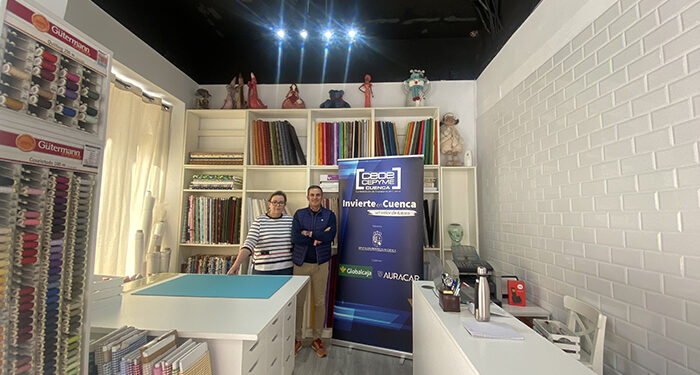 Invierte en Cuenca ofrece su ayuda a la nueva mercería Crea con Cris