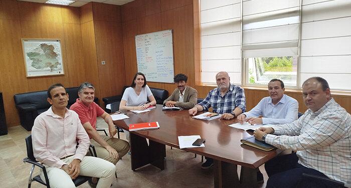 La Asociación Provincial de Taxistas de Cuenca respalda las propuestas de FRETCAM para incorporar al reglamento regional del taxi 1 La Asociación Provincial de Taxistas de Cuenca respalda las propuestas de FRETCAM para incorporar al reglamento regional del taxi