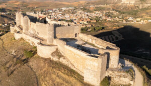 La Diputación aprueba una inversión de 444.245 euros para reconstruir el muro noreste del castillo de Jadraque