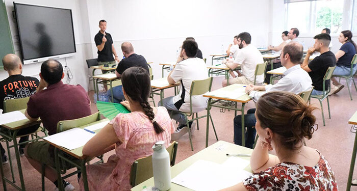 La Junta cifra en un 70,47 por ciento la participación en la primera prueba del proceso de oposición de Enseñanzas Medias de 2025 1 La Junta cifra en un 70,47 por ciento la participación en la primera prueba del proceso de oposición de Enseñanzas Medias de 2025