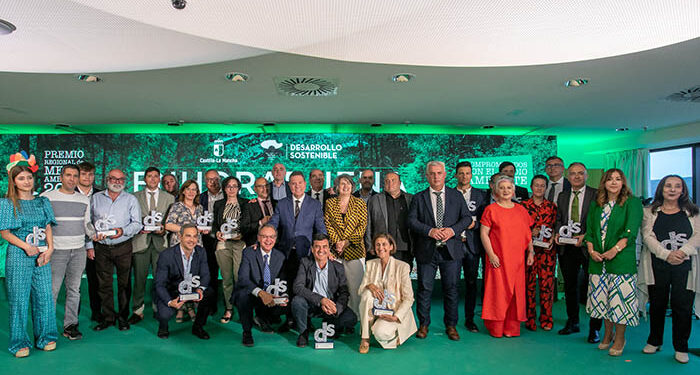 La Junta reconoce en los Premios de Medio Ambiente las buenas prácticas en sostenibilidad de la sociedad castellanomanchega 1 La Junta reconoce en los Premios de Medio Ambiente las buenas prácticas en sostenibilidad de la sociedad castellanomanchega