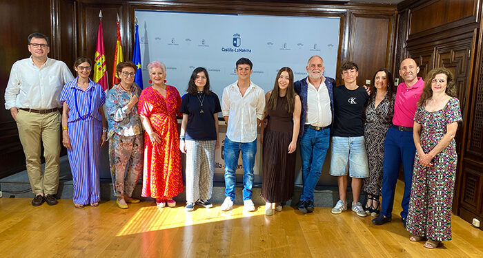 La Junta reconoce la excelencia académica del alumnado de Guadalajara con las mejores calificaciones en la PAU 2025 1 La Junta reconoce la excelencia académica del alumnado de Guadalajara con las mejores calificaciones en la PAU 2025