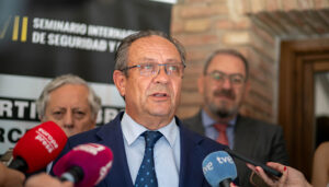 La Junta subraya la necesidad de una defensa europea fuerte y racional ante la creciente inestabilidad internacional