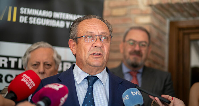 La Junta subraya la necesidad de una defensa europea fuerte y racional ante la creciente inestabilidad internacional