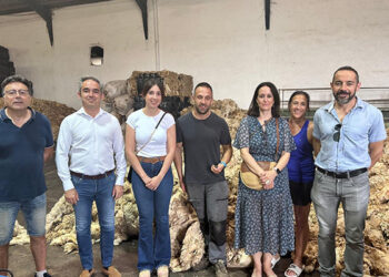La Junta visita Mantexman y Wooldreamers, empresas de lana que son ejemplo de tradición, calidad, sostenibilidad e innovación