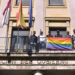 La bandera arcoiris luce en la Subdelegación del Gobierno en Cuenca con motivo del Día Internacional del Orgullo 3 La bandera arcoiris luce en la Subdelegación del Gobierno en Cuenca con motivo del Día Internacional del Orgullo