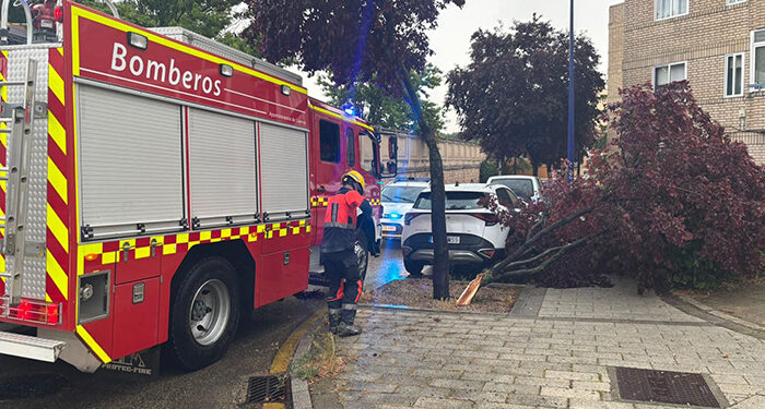 La intensa tormenta caída en Cuenca deja varias intervenciones de los bomberos