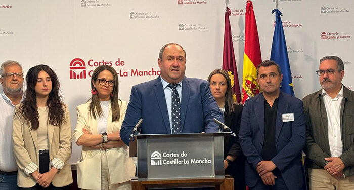 La nueva Ley de Representatividad de las Organizaciones Profesionales Agrarias dará un paso necesario hacia la modernización y legitimación del diálogo entre el sector y la Administración 1 La nueva Ley de Representatividad de las Organizaciones Profesionales Agrarias dará un paso necesario hacia la modernización y legitimación del diálogo entre el sector y la Administración