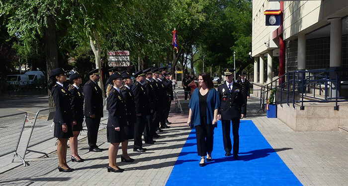 La subdelegada del Gobierno en Guadalajara rinde homenaje a las víctimas del terrorismo en la Policía Nacional y recuerda que “no hay democracia sin memoria” 1 La subdelegada del Gobierno en Guadalajara rinde homenaje a las víctimas del terrorismo en la Policía Nacional y recuerda que “no hay democracia sin memoria”