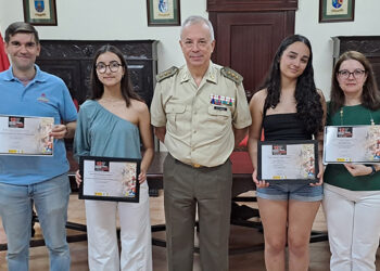 Leire de la Cruz Cortijo, alumna dell IESO Harevolar de Alovera, gana el concurso literario escolar Carta a un Militar Español
