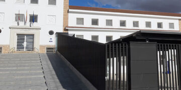 Los docentes de la Escuela Oficial de Idiomas de Cuenca convocan concentraciones ante las medidas planteadas por la Junta