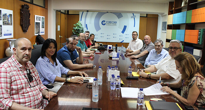 Los trabajadores del sector del comercio de Guadalajara tendrán una subida de 2,5% en 2025 y un complemento de 125 euros mensuales