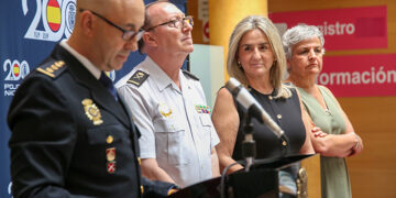 Milagros Tolón alaba la “trayectoria ejemplar, los méritos, la capacidad de liderazgo y la cercanía” de Francisco Sánchez, nuevo comisario de la Policía Nacional en Cuenca