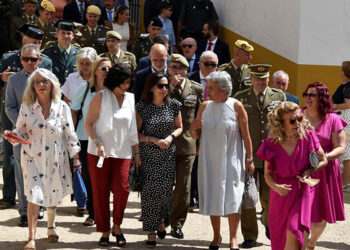 Mira reconoce la ayuda de las Fuerzas Armadas durante la DANA