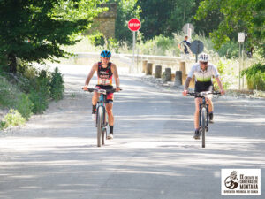 Noelia Sepúlveda, Juandi Haro y José Enrique Aroca saborean la victoria en el noveno Duatlón del Queso en Aceite de Villaescusa de Haro