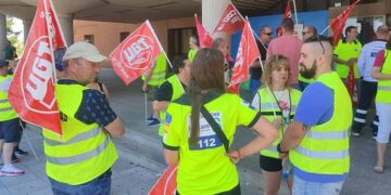 Nueva jornada de paro en el transporte sanitario de la región con un 100% de seguimiento