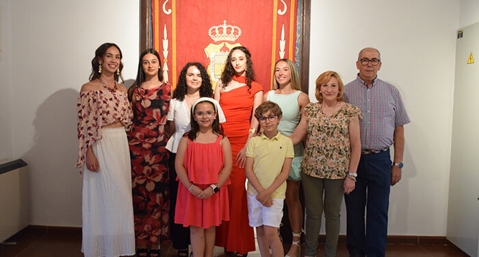 Presentada la Corte de Honor de las Fiestas y Feria Nuestra Señora de Riánsares 2025