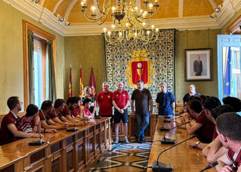 Recepción oficial en el Ayuntamiento de Cuenca para celebrar el ascenso a Segunda B del FS VivoCuenca 7 Recepción oficial en el Ayuntamiento de Cuenca para celebrar el ascenso a Segunda B del FS VivoCuenca