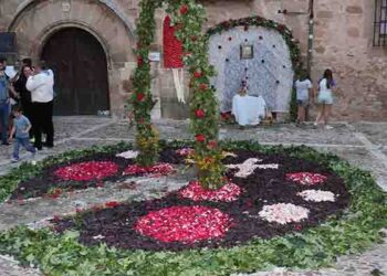 Sigüenza se engalana para la mágica Noche de los Arcos de San Juan