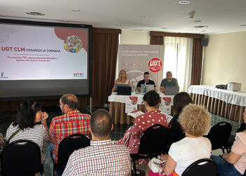 UGT CLM analiza en una Jornada en Cuenca los riesgos laborales en el sector del comercio