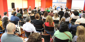 Un centenar de empresarios de Guadalajara se informan de la próxima entrada en vigor del nuevo proceso de facturación