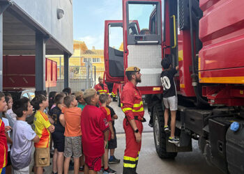 Visita de la UME al colegio “La Senda” de Cabanillas