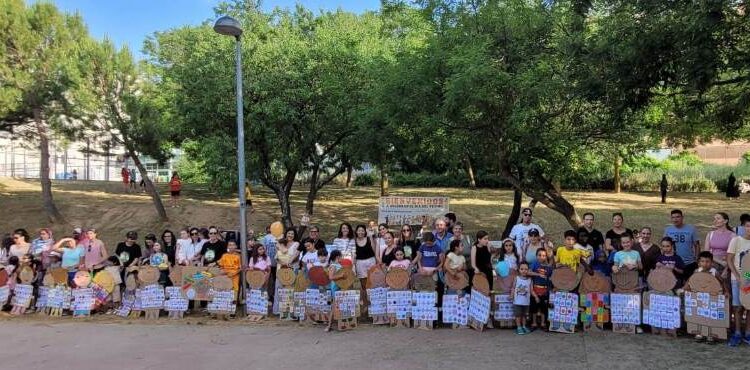 ‘Buenos Vecinos’, nexo de unión de la diversidad en el multicultural barrio Era del Canario-Colonia Sanz Vázquez de Guadalajara 1 ‘Buenos Vecinos’, nexo de unión de la diversidad en el multicultural barrio Era del Canario-Colonia Sanz Vázquez de Guadalajara