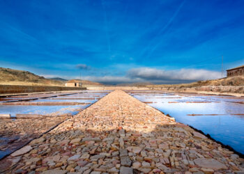 La Diputaciónde Guadalajara aprueba una estrategia integrada para el Paisaje Dulce y Salado y 1.400.000 € para recuperar las Salinas de Imón La Diputaciónde Guadalajara aprueba una estrategia integrada para el Paisaje Dulce y Salado y 1.400.000 € para recuperar las Salinas de Imón