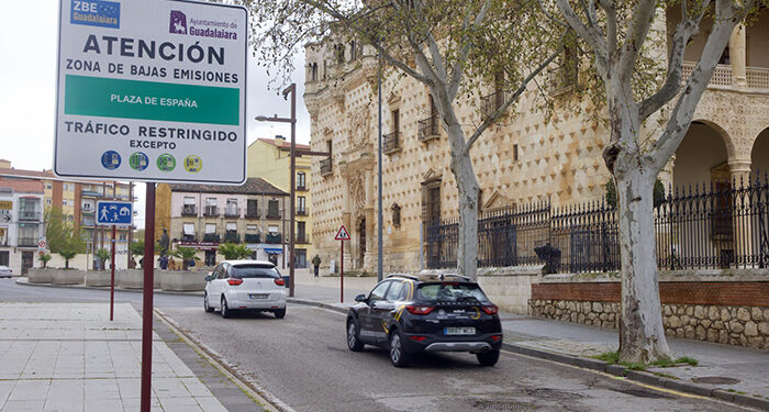 Aprobada una nueva moratoria en la aplicación de sanciones de la Zona de Bajas Emisiones en Guadalajara hasta abril de 2026 1 Aprobada una nueva moratoria en la aplicación de sanciones de la Zona de Bajas Emisiones en Guadalajara hasta abril de 2026