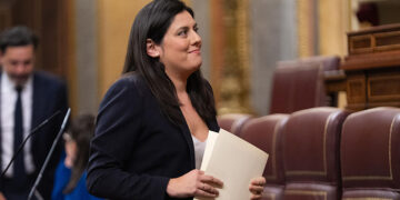 Bea Jiménez exige explicaciones al PSOE por el estancamiento del pabellón multiusos más de un año después de aprobarse su tramitación