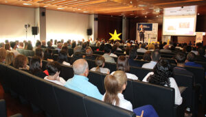 Cerca de 200 personas asisten a la charla-coloquio de Arturo Bris organizada por Hercesa y CEOE-Cepyme Guadalajara