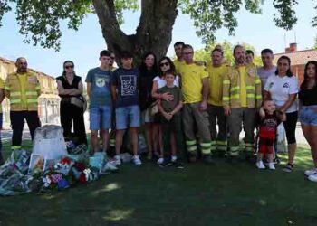 Cogolludo honra a los 11 héroes del retén, veinte años después de la tragedia de La Riba de Saelices