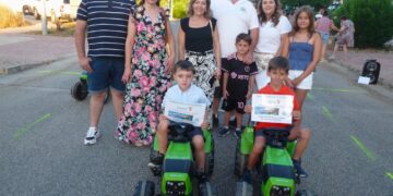 Miguel Castañeda y David Araque deslumbraron en el IV Concurso comarcal de habilidad con tractor a pedales celebrado en la FIDA
