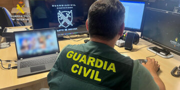Desarticulado un grupo criminal especializado en extorsiones sexuales a través de Internet hay una víctima de Guadalajara