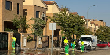 El Ayuntamiento de Cuenca continúa la Campaña de Limpieza Intensiva en Villa Román