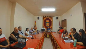 El PP vuelve a criticar el “descontrol en la gestión económica” del gobierno de Pioz con un superávit de 2,7 millones y una deuda del 135% 2 El PP vuelve a criticar el “descontrol en la gestión económica” del gobierno de Pioz con un superávit de 2,7 millones y una deuda del 135%