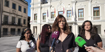 El PSOE califica de “desfachatez” que Guarinos y Núñez pidan para la estación de autobuses “cuando ni siquiera saben qué hacer con ella”