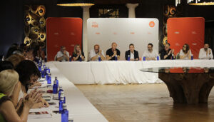 El PSOE de CLM respalda la coherencia, valentía y honestidad de Page y las políticas que han dado la vuelta a todos los indicadores