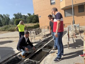 El concejal Lopez POmeda visitando las obras de mejora hidrulica
