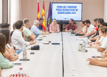 Firmados los convenios con las peñas de cara a las Ferias y Fiestas de septiembre de Guadalajara Firmados los convenios con las peñas de cara a las Ferias y Fiestas de septiembre de Guadalajara