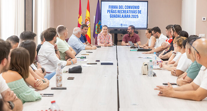 Firmados los convenios con las peñas de cara a las Ferias y Fiestas de septiembre de Guadalajara