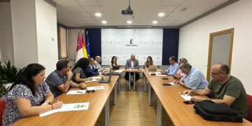 Gobierno regional, OPAS y Cooperativas Agro-alimentarias crean un grupo de trabajo para trasladar un documento de posicionamiento común contra el recorte de la PAC