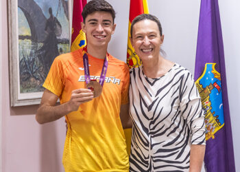 Guarinos recibe a Jaime Migallón tras su bronce europeo