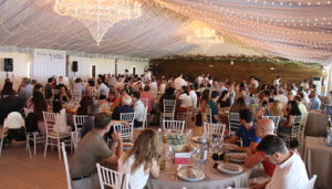 Guarinos reconoce el valor de los hosteleros como motor económico y de empleo y su compromiso con la calidad 2 Guarinos reconoce el valor de los hosteleros como motor económico y de empleo y su compromiso con la calidad