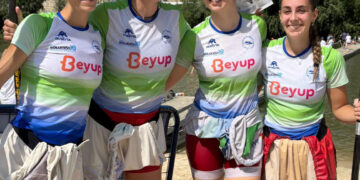 Celia Toledo bronce de España en k4 en el Campeonato de España de barcos de equipo en Sanabria