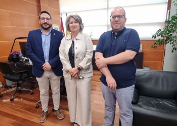 La Consejería de Desarrollo Sostenible mantiene una reunión de trabajo con el Ayuntamiento de Azuqueca de Henares para avanzar en distintos proyectos del municipio La Consejería de Desarrollo Sostenible mantiene una reunión de trabajo con el Ayuntamiento de Azuqueca de Henares para avanzar en distintos proyectos del municipio