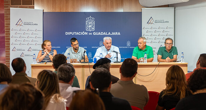 La Diputación de Guadalajara informa a los ganaderos de la Sierra Norte sobre sus líneas de ayuda ante los ataques de lobos