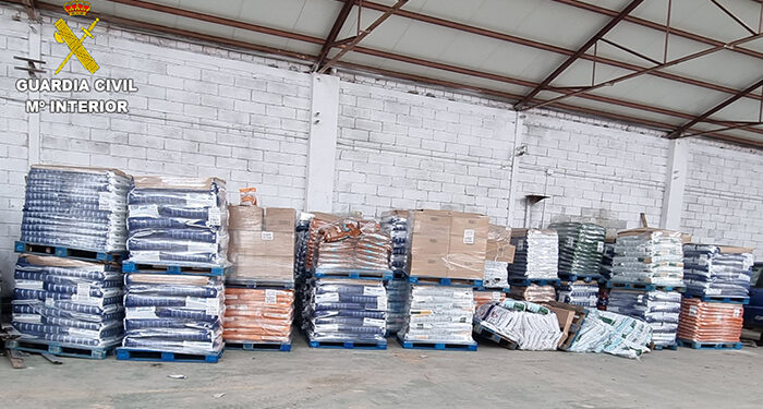 La Guardia Civil de Cuenca recupera un semirremolque sustraído en Alovera y detiene a los autores del robo